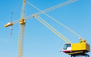 How Often Should Crane Operators Be Re-Certified? A Comprehensive Guide