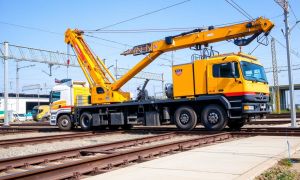 Автокраны в железнодорожной отрасли: незаменимые помощники на станциях
