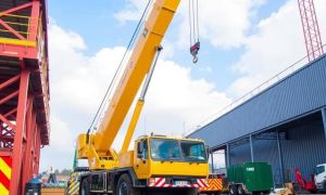 Achat neuf vs occasion : que faut-il considérer pour une grue auxiliaire ? — Entscheidungshelfer für kluge Käufer