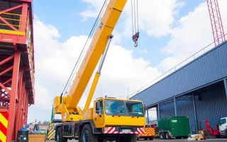 Achat neuf vs occasion : que faut-il considérer pour une grue auxiliaire ? — Entscheidungshelfer für kluge Käufer