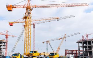 Автокраны в строительстве: применение в различных сферах
