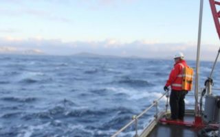 Navegando el Viento y el Clima: Límites Operacionales para Izajes Seguros