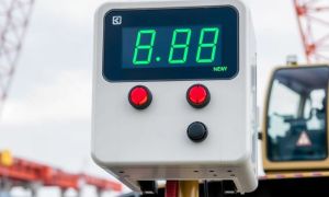 Load Moment Indicators and Anti-Two-Block Systems: Características esenciales de seguridad en grúas