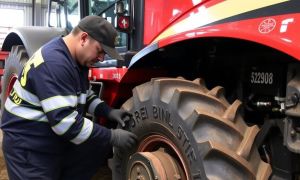 Работа с сельскохозяйственной техникой: специфические задачи и тонкости профессии