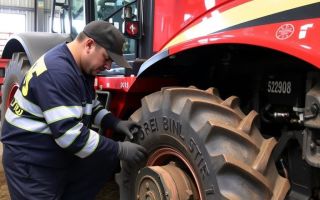 Работа с сельскохозяйственной техникой: специфические задачи и тонкости профессии