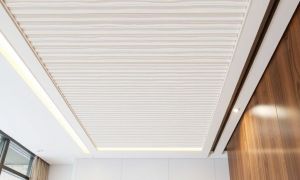 Линеарная потолочно-стеновая панель: как она меняет пространство и почему стоит обратить внимание