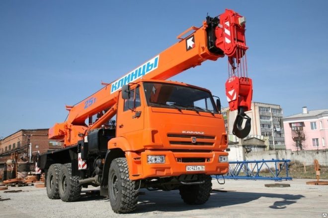 Автокран 25 тонн