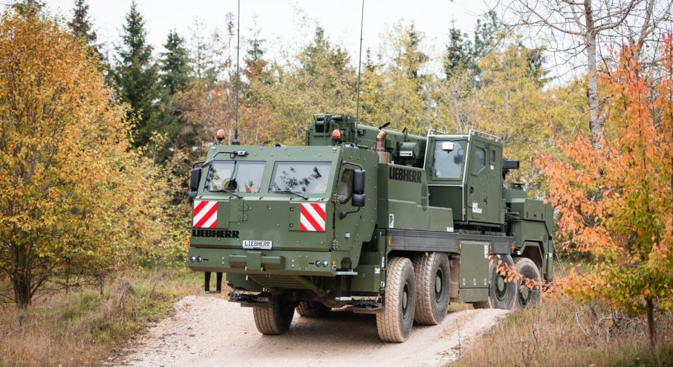 Автокран Либхер 1090-4.2