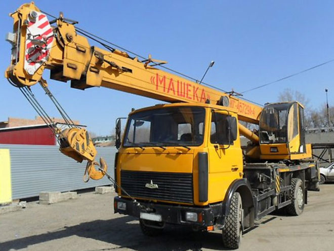 Автокран Машека КС-45729А-4-02 Зубр