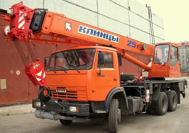 Автомобильный кран Клинцы 25 тонн